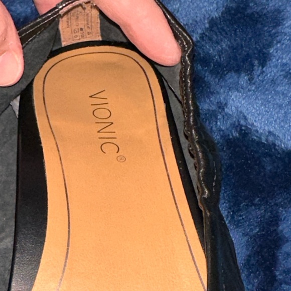 Vionic Alex Ballet Flat - Black Leather - Size 8 - Picture 2 of 5